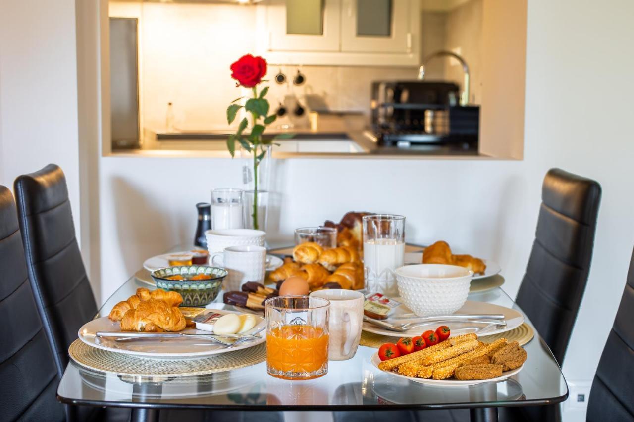 Renovated Apartment Near Acropolis アテネ エクステリア 写真