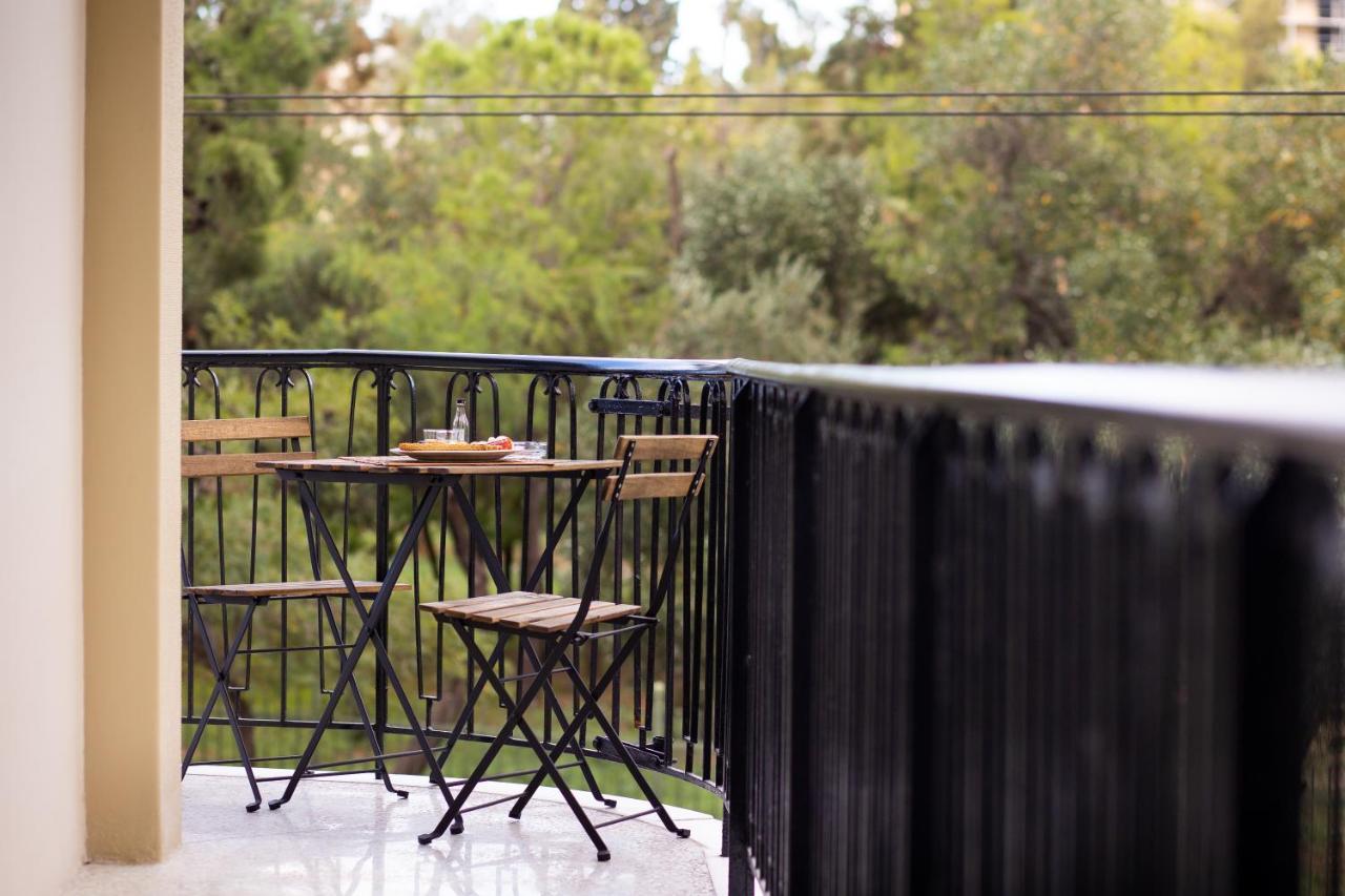 Renovated Apartment Near Acropolis アテネ エクステリア 写真