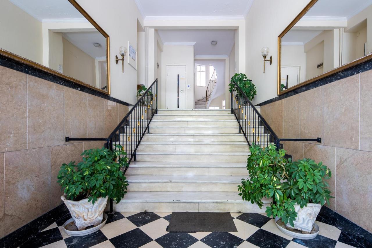Renovated Apartment Near Acropolis アテネ エクステリア 写真