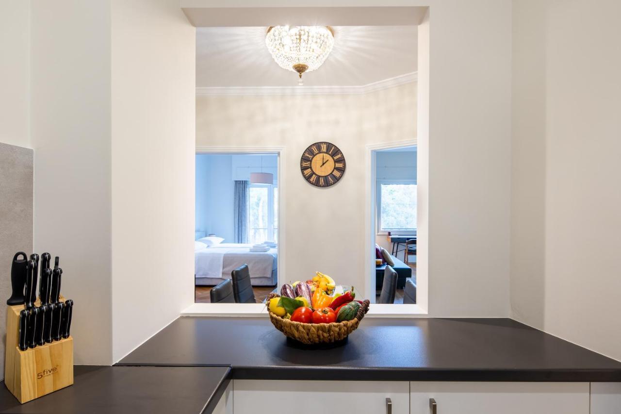Renovated Apartment Near Acropolis アテネ エクステリア 写真