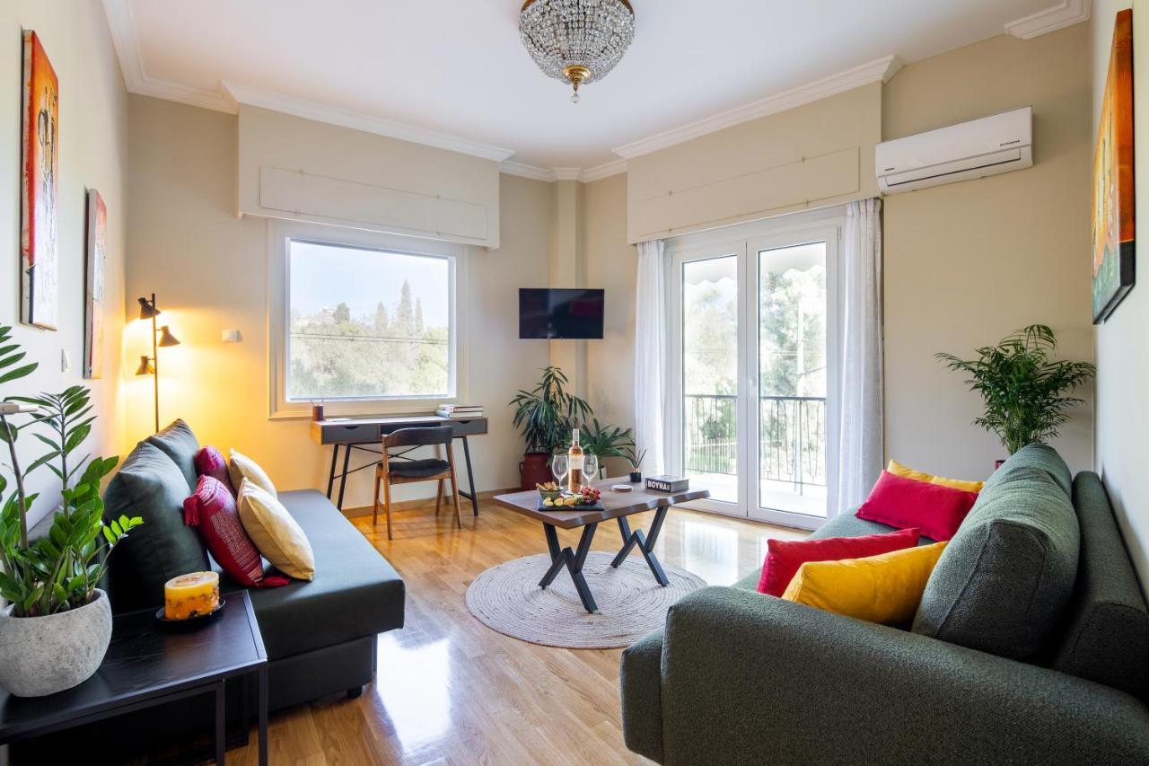 Renovated Apartment Near Acropolis アテネ エクステリア 写真