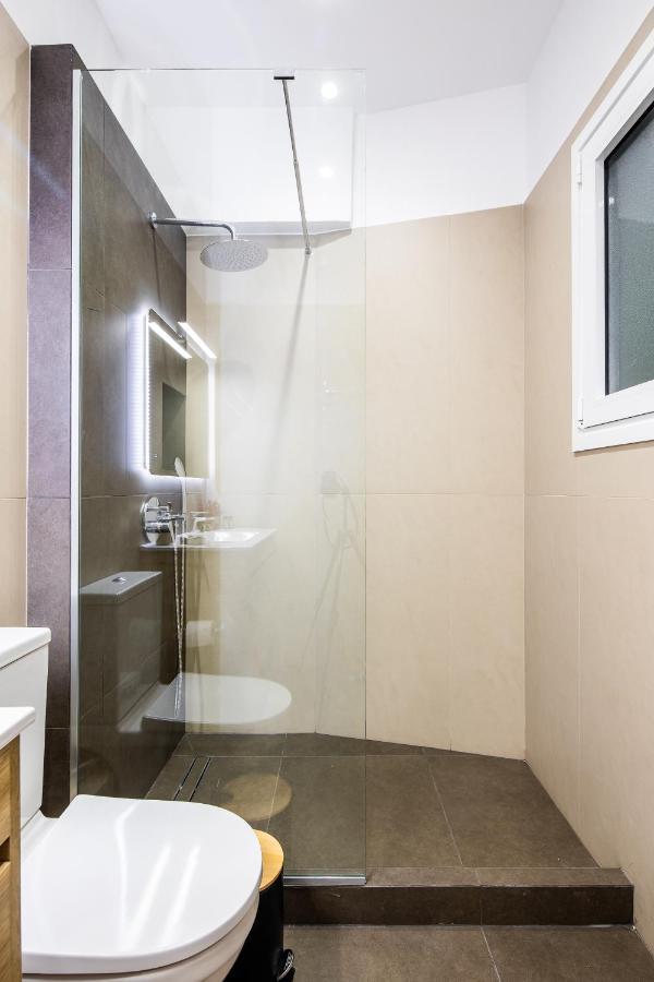 Renovated Apartment Near Acropolis アテネ エクステリア 写真