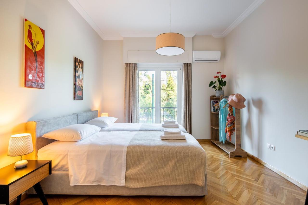 Renovated Apartment Near Acropolis アテネ エクステリア 写真
